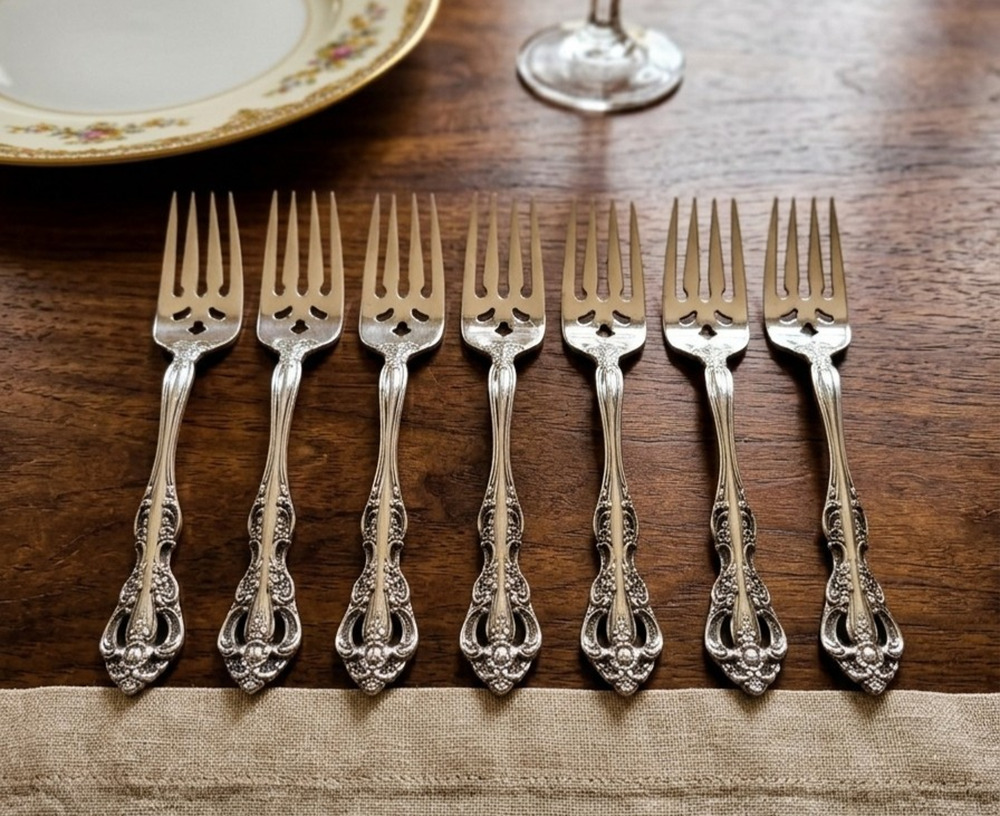 Set of 7 Oneida Stainless Cube MICHELANGELO Pattern Salad Dessert Forks